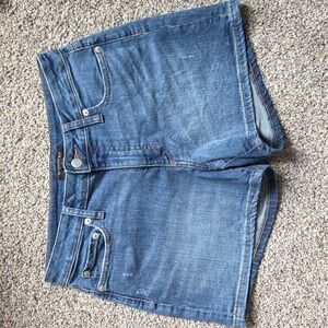 Banana Republic Women's 4in Curvy Denim Short Sz 28/6 Med Wash